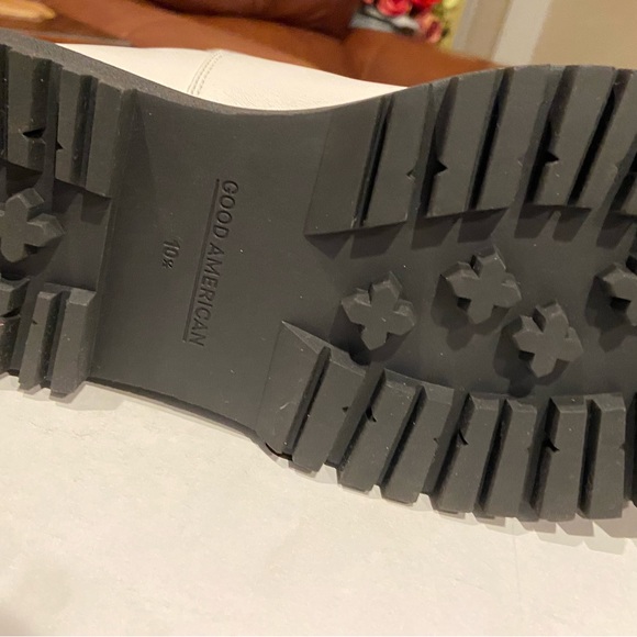 NWT! Good American pull on platform boots - Picture 5 of 5